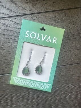 Celtic Cats Eye Claddagh Earrings
